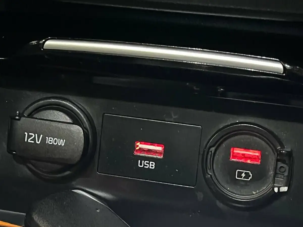 2022-kia-xceed-15-t-gdi-4-big-24
