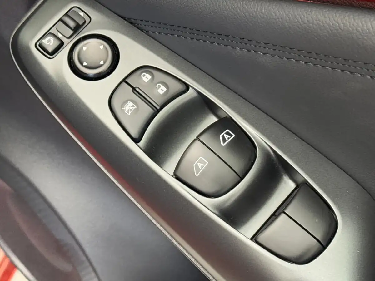 2024-nissan-juke-10-dig-t-n-connecta-big-18