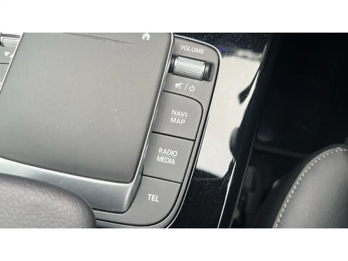 2022-mercedes-benz-cla-13-cla-200-amg-line-premium-shooting-brake-5d-big-21