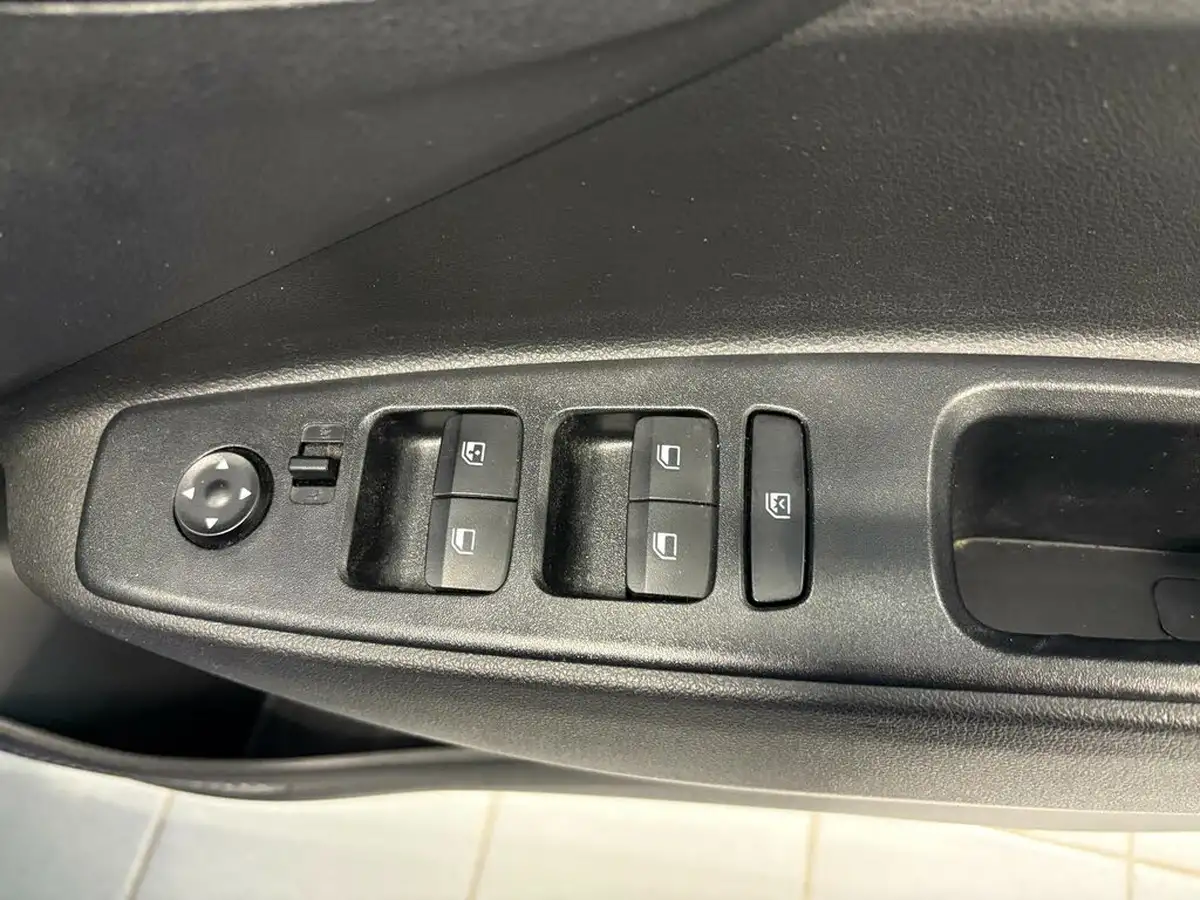 2021-hyundai-i10-12-premium-84ps-1197cc-big-6