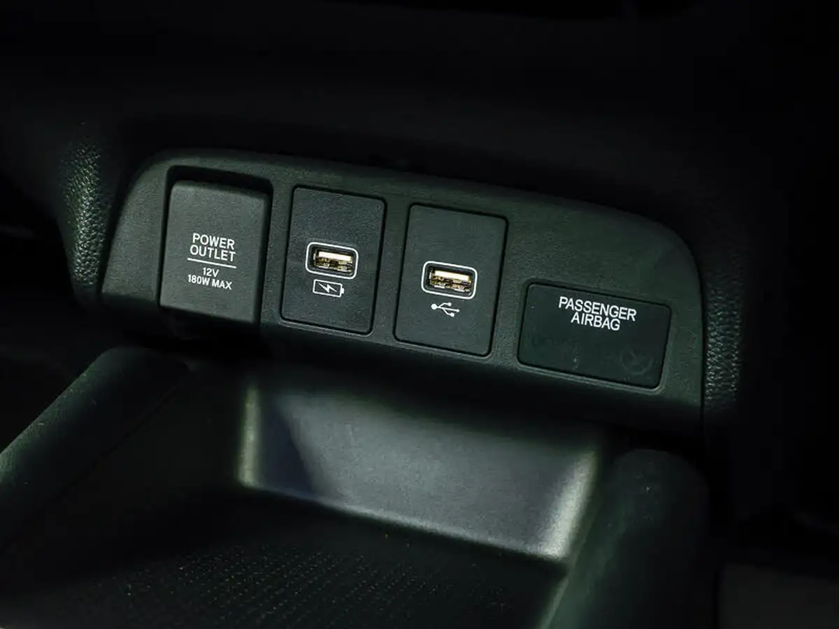 2021-honda-jazz-15-i-mmd-sr-109ps-big-17