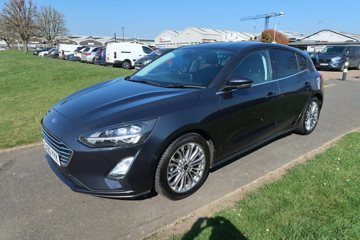 2020-ford-focus-10t-titanium-x-edition-125ps-hybrid-mhev-hatchback-big-6
