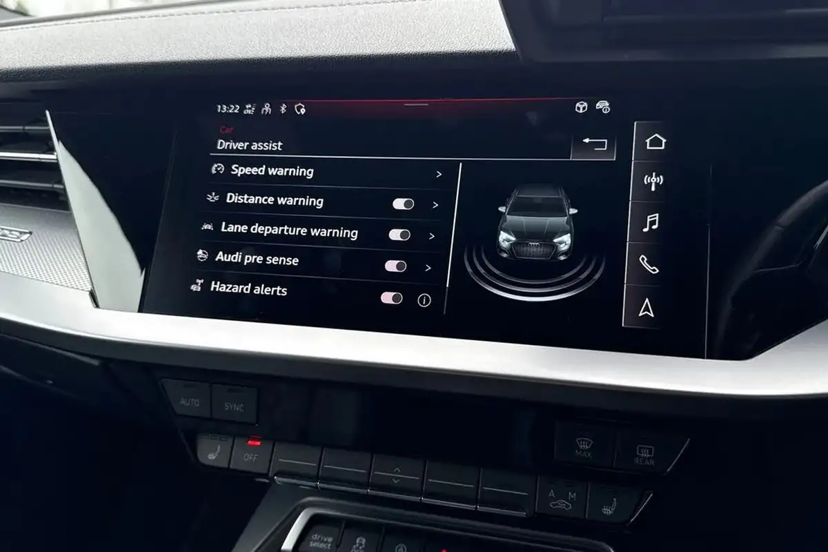 2023-audi-s3-20-tfsi-saloon-4d-big-31