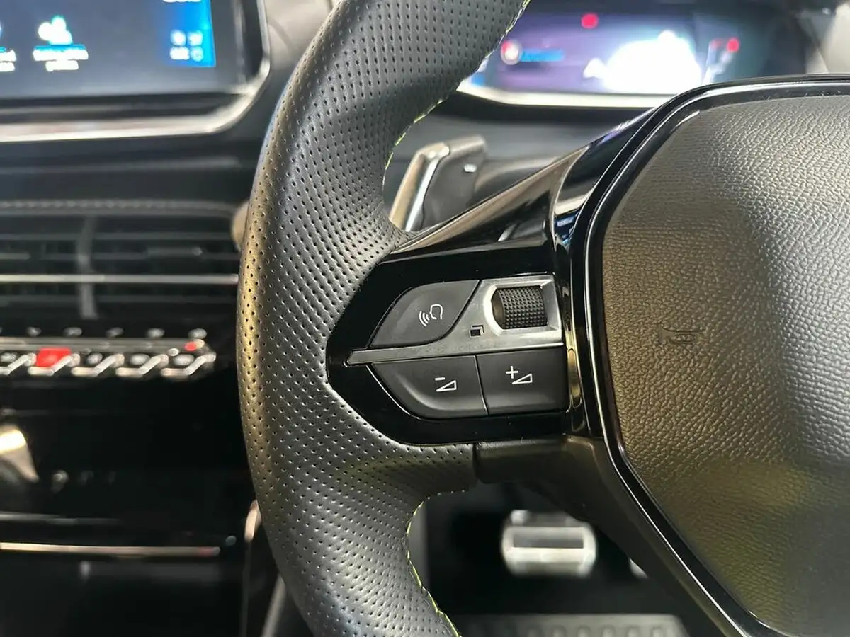 2022-peugeot-208-12-puretech-gt-130bhp-eat8-big-25