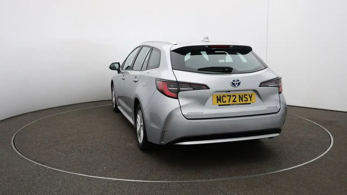 2023-toyota-corolla-18-vvt-i-icon-tech-spare-wheel-touring-sports-5d-big-53