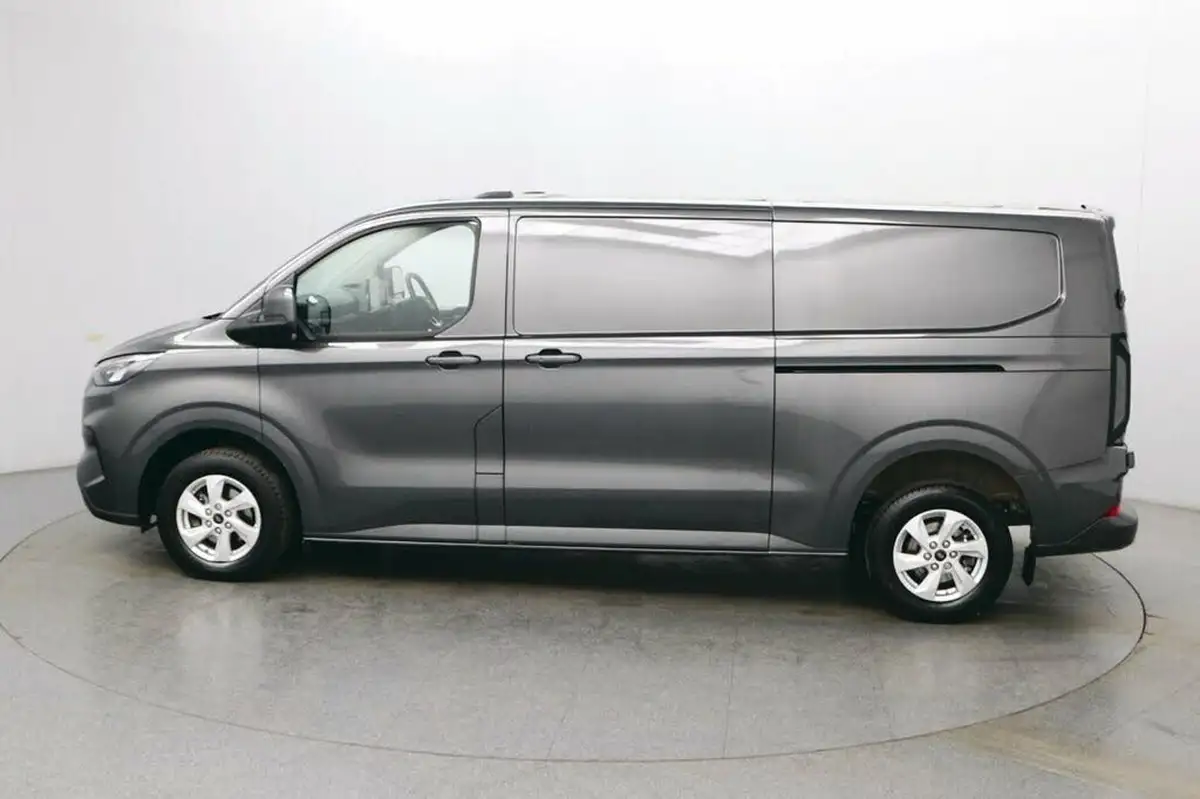 2023-ford-transit-custom-20tdci-320-l2h1-limited-136pseu6e-panel-van-1996cc-auto-big-4
