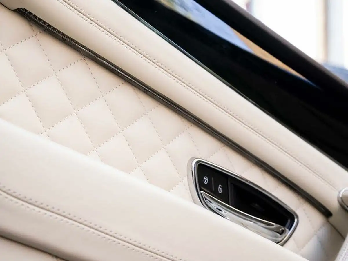 2019-bentley-bentayga-60-w12-speed-big-52