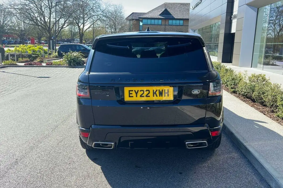 2022-land-rover-range-rover-sport-30-d300-hse-dynamic-black-big-11