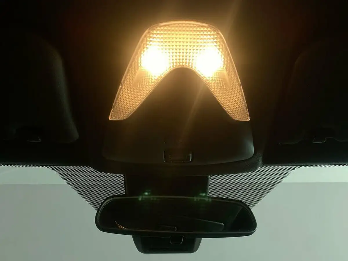 2022-toyota-c-hr-18-vvt-i-icon-big-17