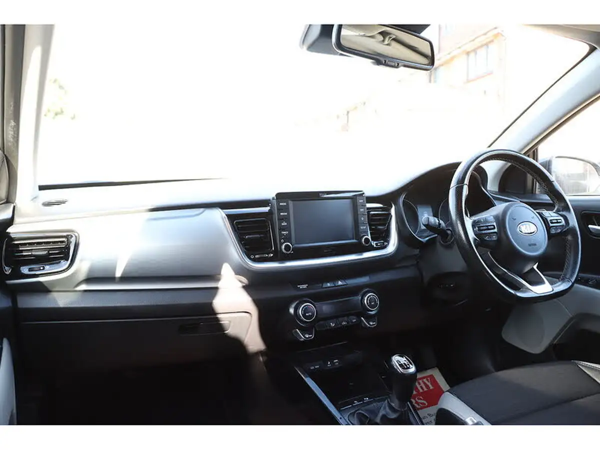 2019-kia-stonic-10-t-gdi-3-big-18