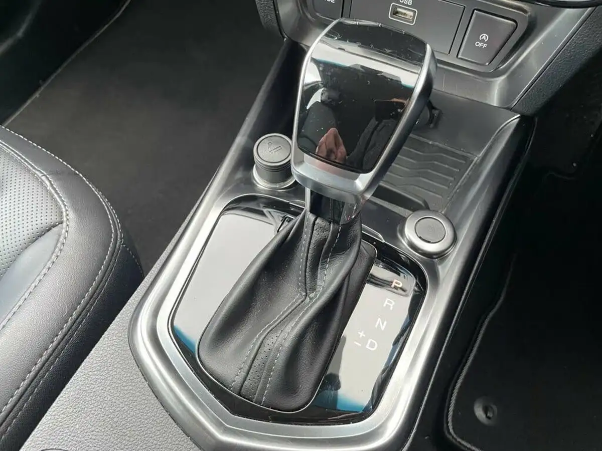 2021-kgm-ssangyong-tivoli-15-ultimate-auto-big-37