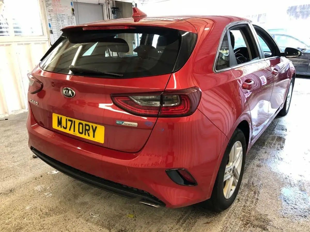 2021-kia-ceed-16crdi-2-134bhp-48v-mhev-hatchback-big-15