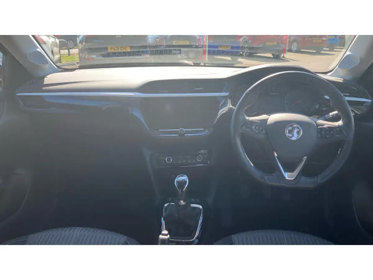2021-vauxhall-corsa-12i-griffin-edition-big-9