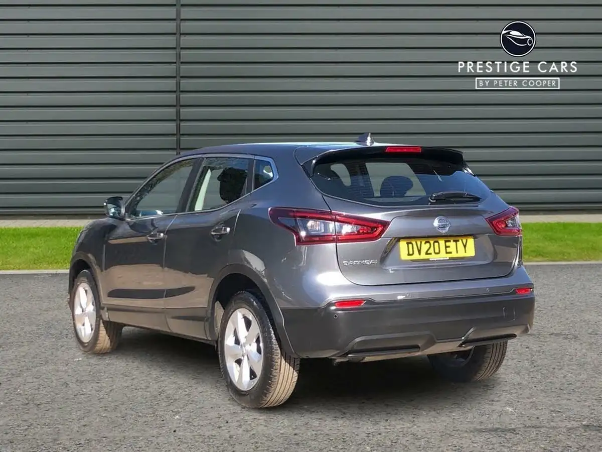 2020-nissan-qashqai-13-dig-t-acenta-premium-160ps-dct-big-2