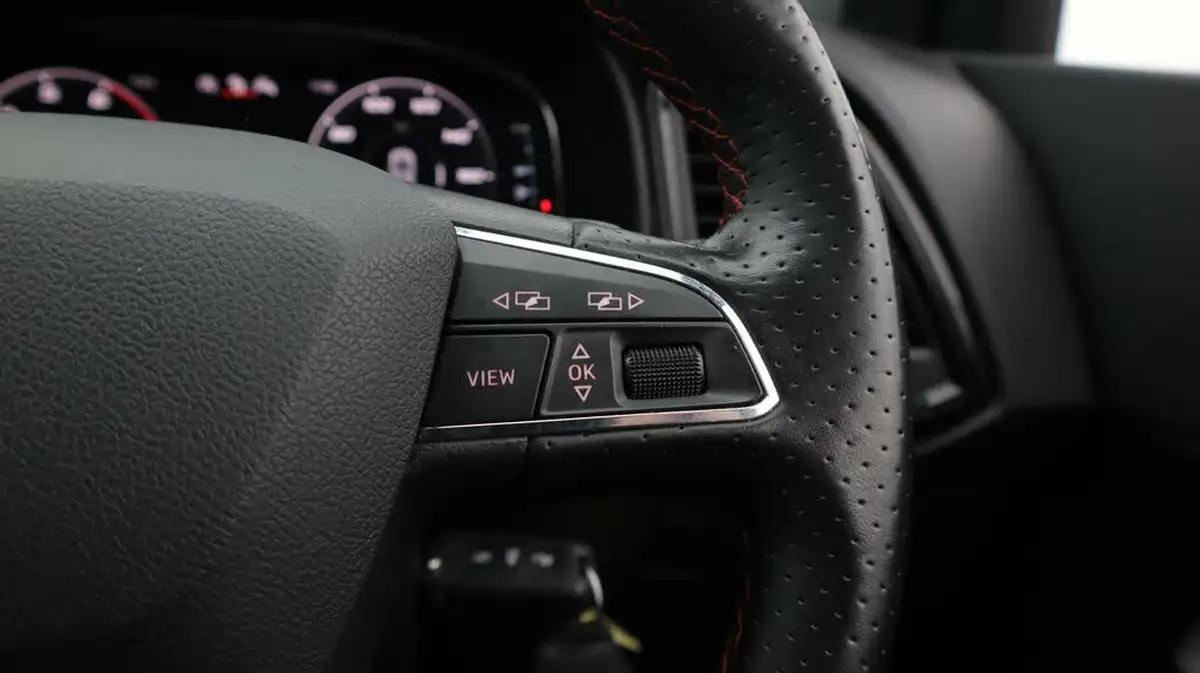 2020-seat-ateca-20-tsi-fr-black-edition-big-28