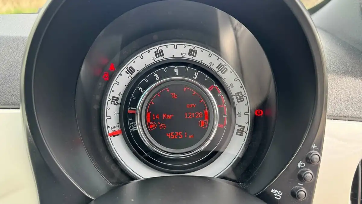 2020-fiat-500-10-lounge-big-34
