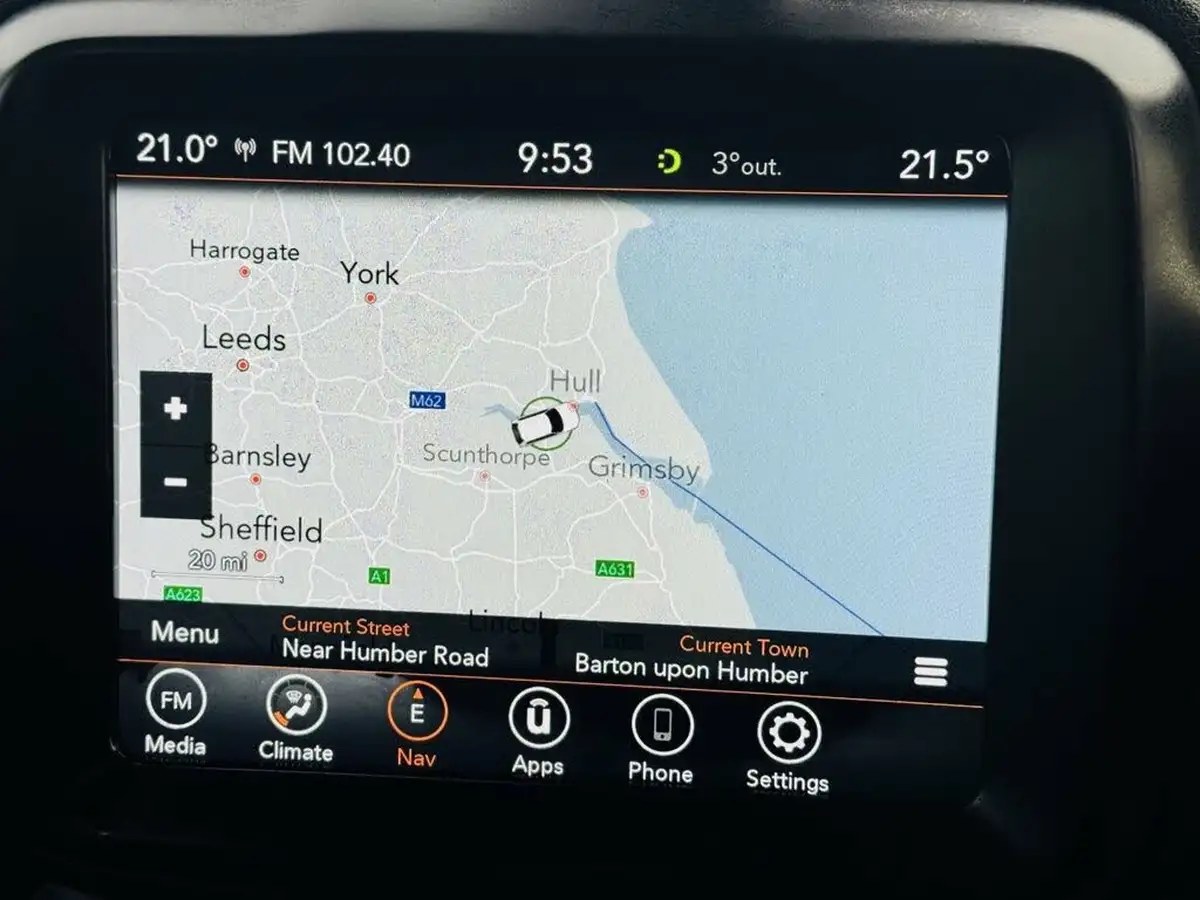 2019-jeep-renegade-10-gse-longitude-big-13