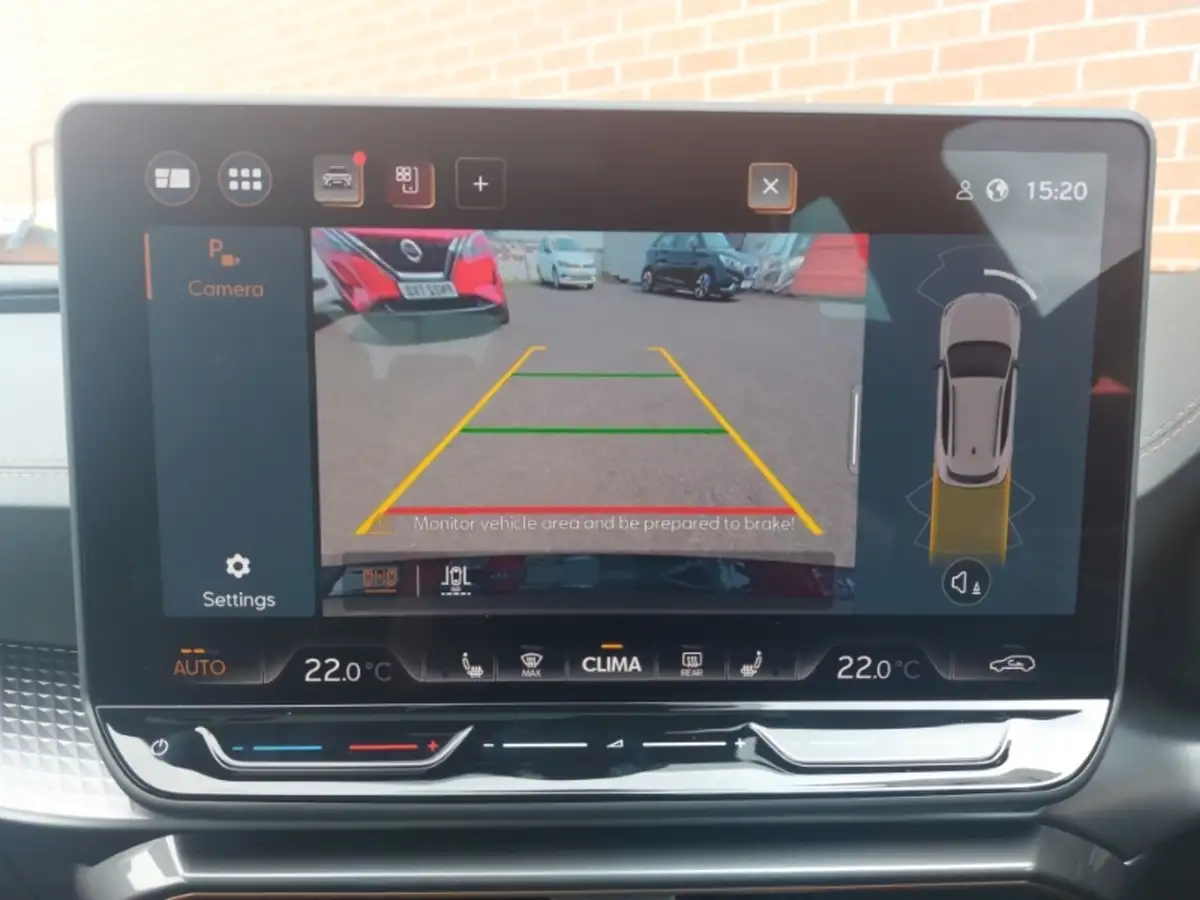 2022-lexus-ux-250h-20-f-sport-premium-plus-pack-big-10