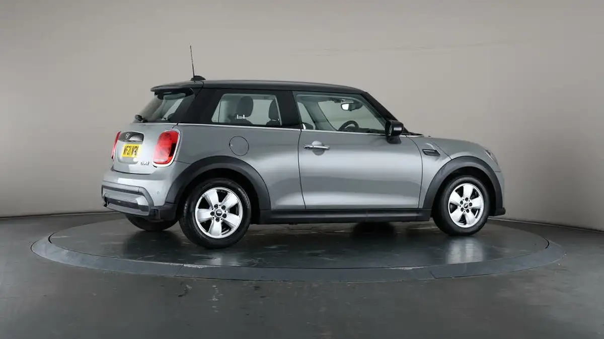 2021-mini-cooper-15-cooper-classic-hatchback-3d-big-52