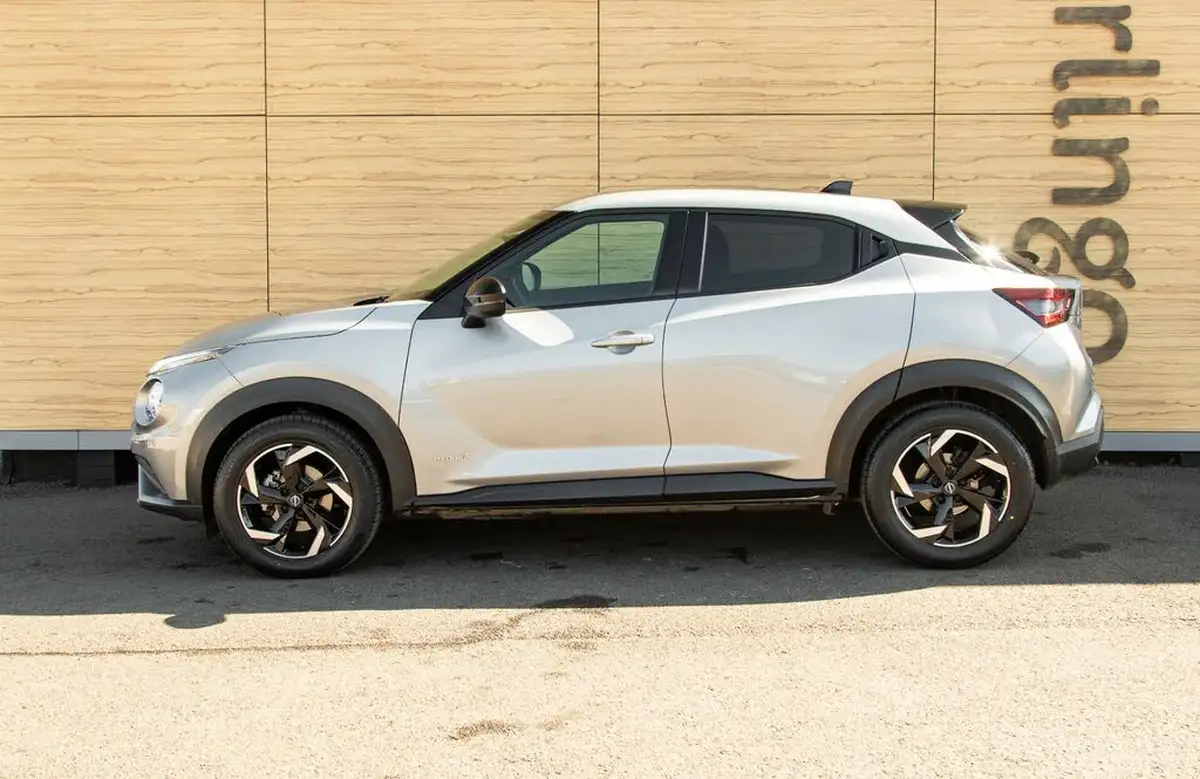 2022-nissan-juke-16-hybrid-n-connecta-big-12