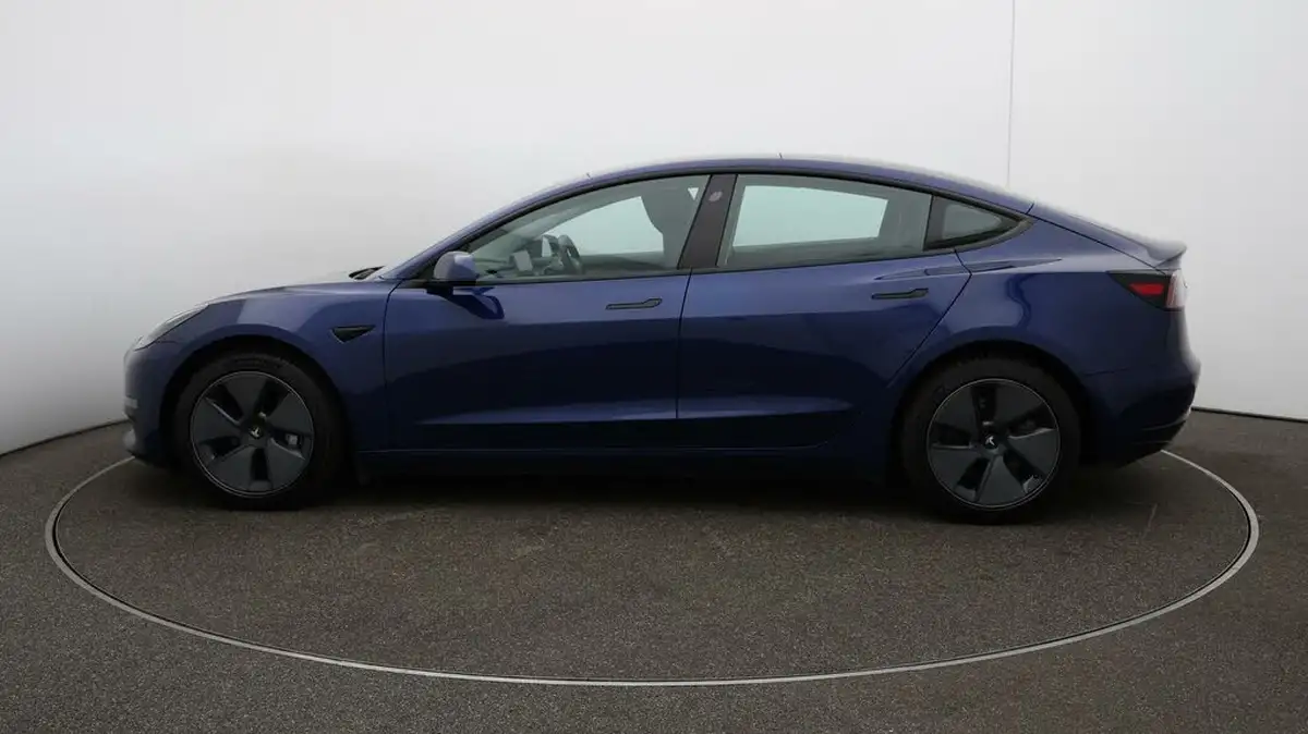 2021-tesla-model-3-e-long-range-4x4-big-56