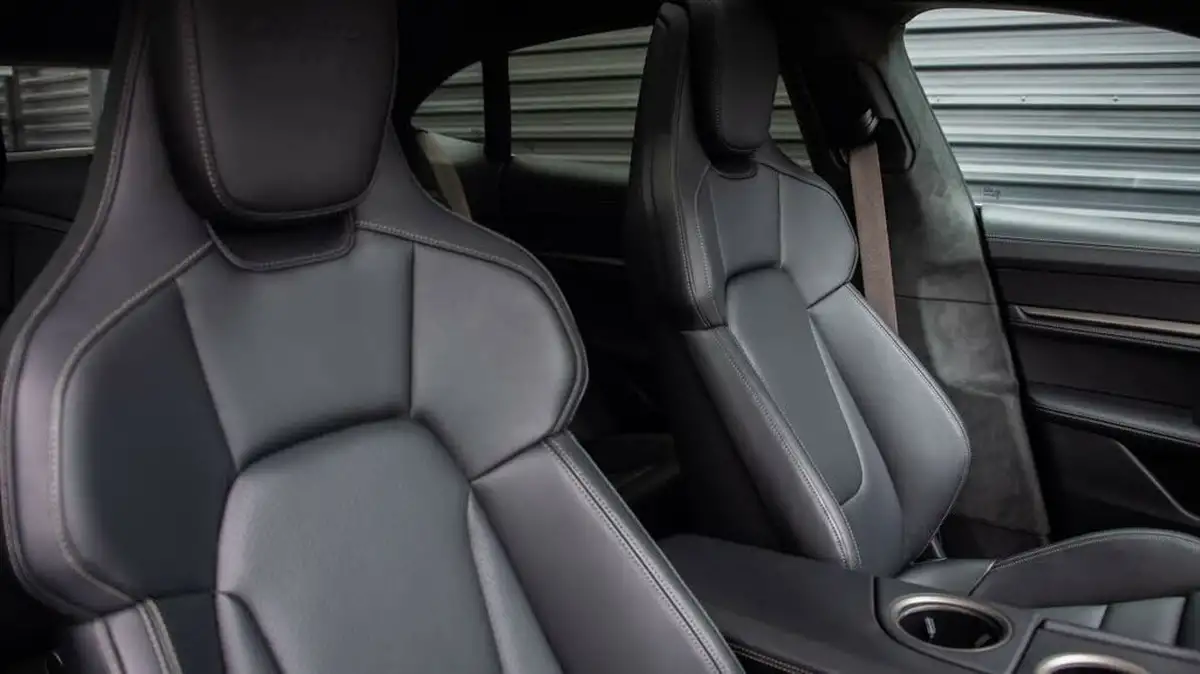 2024-porsche-taycan-e-turbo-sport-turismo-884ps-big-7