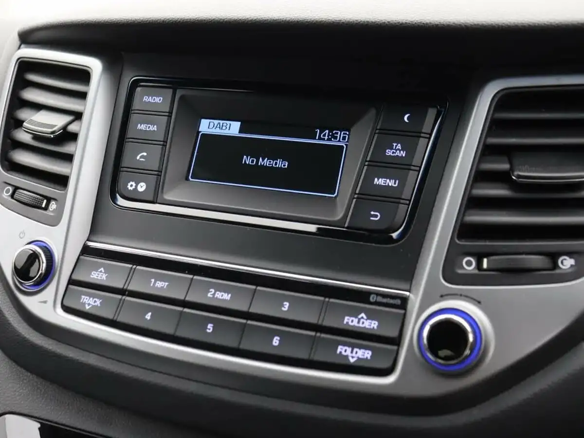 2018-hyundai-tucson-16-gdi-blue-drive-se-big-12