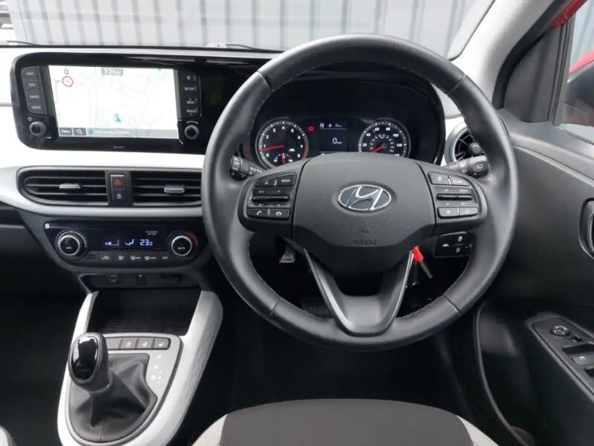 2022-hyundai-i10-12-premium-auto-big-6