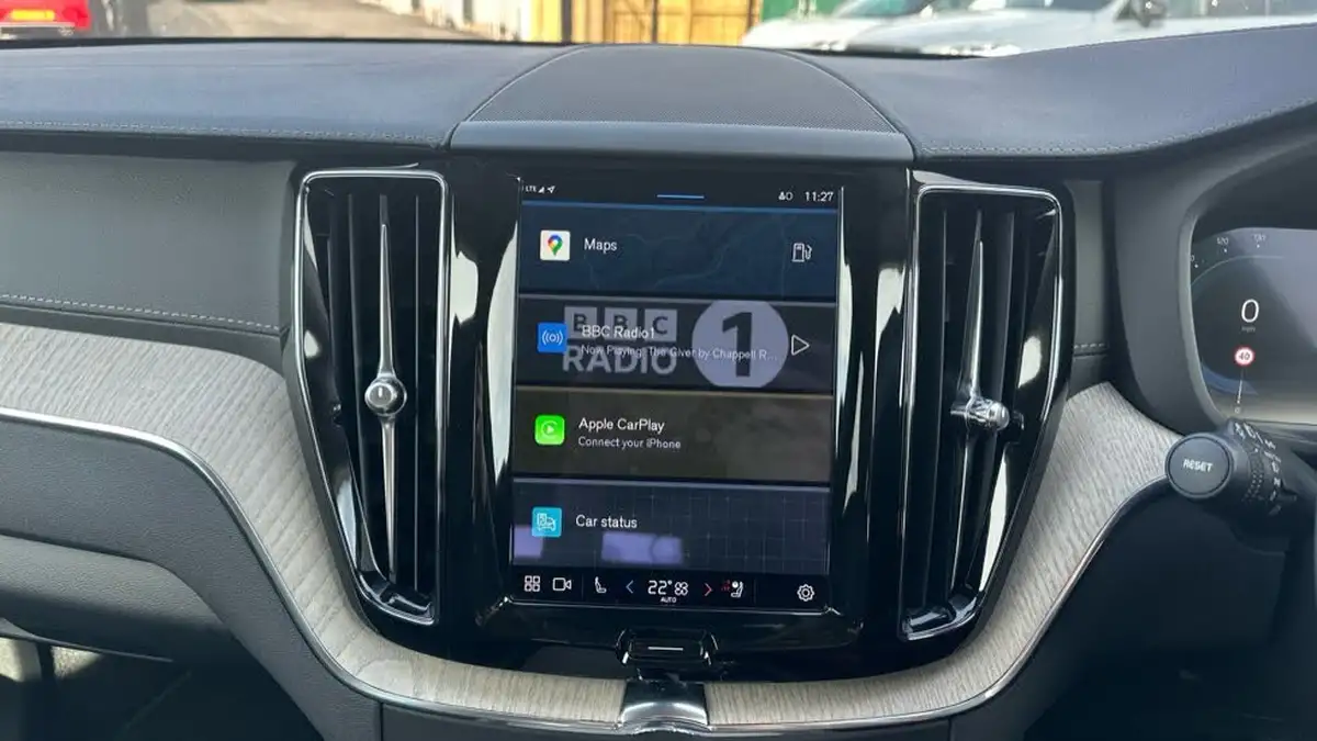 2021-volvo-xc60-20-b5-inscription-big-20