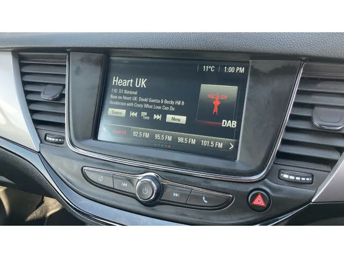 2021-vauxhall-astra-12-turbo-sri-nav-145ps-hatchback-big-25