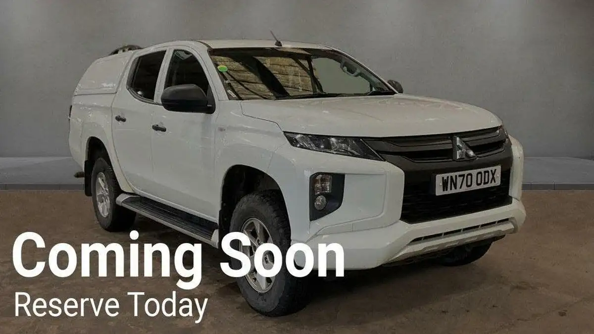 2020-mitsubishi-l200-22di-d-4-life-double-pickup-big-0
