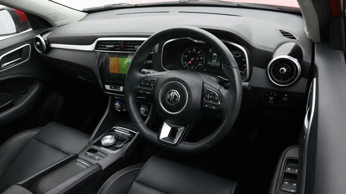 2020-mg-zs-suv-e-exclusive-ev-big-9