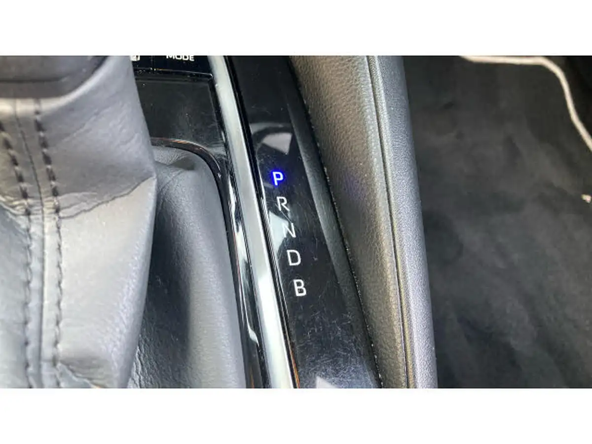 2022-toyota-corolla-18-vvt-i-icon-tech-spare-wheel-touring-sports-5d-big-18