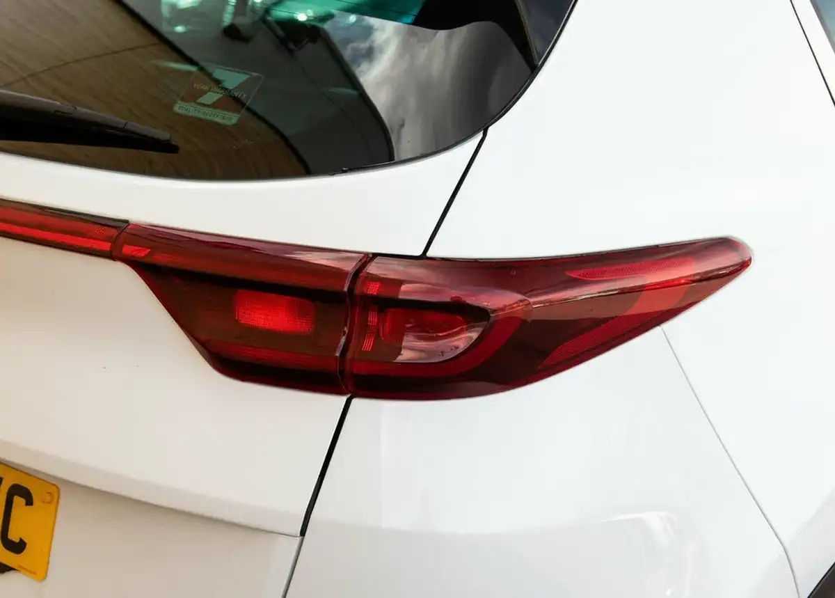 2020-kia-sportage-16-gdi-2-big-9