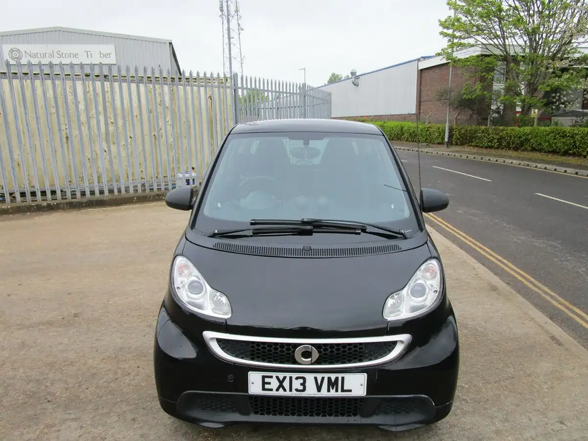 2013-smart-fortwo-10-passion-71bhp-coupe-big-4