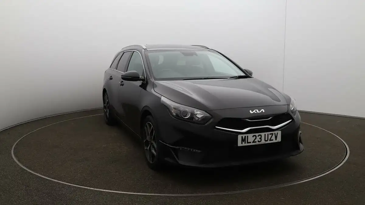 2022-kia-ceed-15-t-gdi-3-sportswagon-big-32