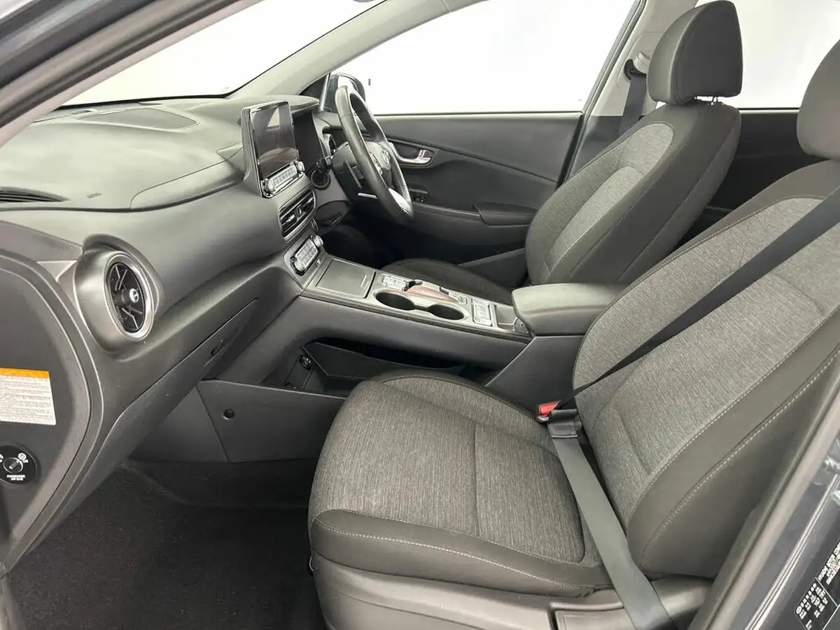 2022-hyundai-kona-e-premium-204ps-64kwh-7kw-obc-big-18