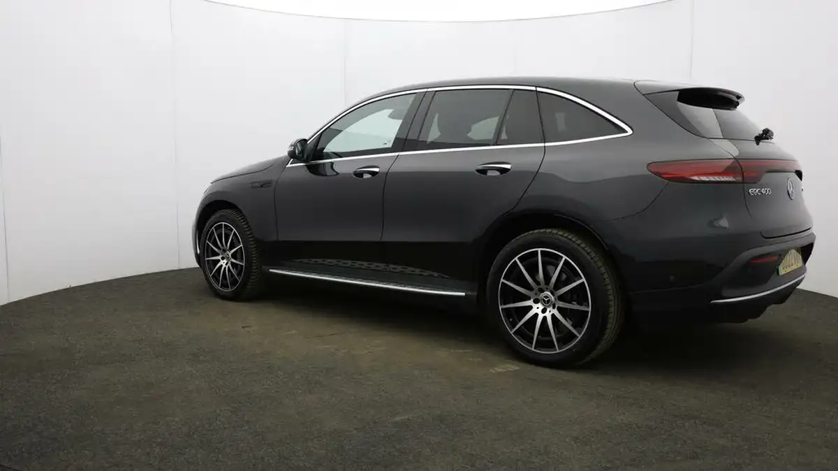 2022-mercedes-benz-eqc-e-eqc-400-amg-line-big-4