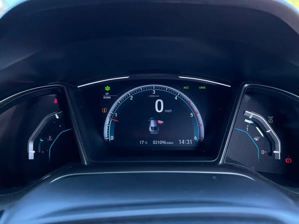 2019-honda-civic-16-i-dtec-sr-hatchback-5d-big-11