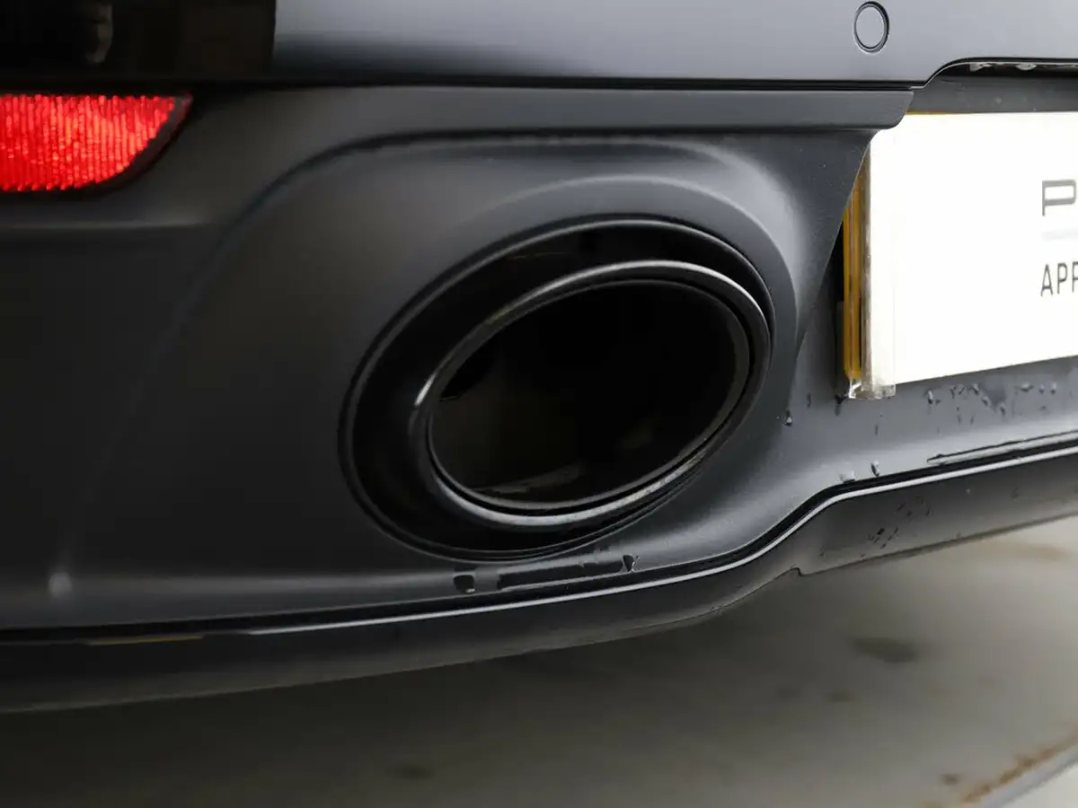 2024-porsche-911-30-carrera-4-coupe-big-35