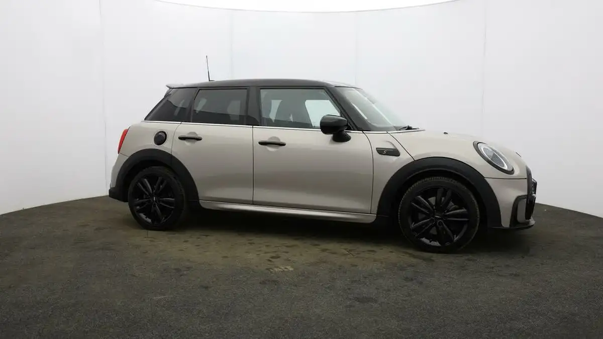 2022-mini-cooper-20-cooper-s-sport-hatchback-5d-auto-big-42