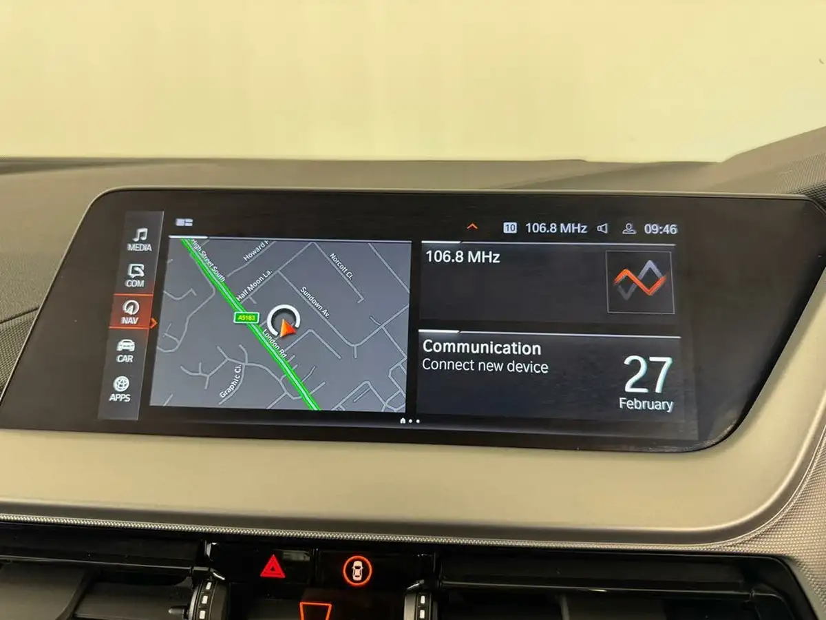 2023-bmw-1-series-15-118i-se-big-45