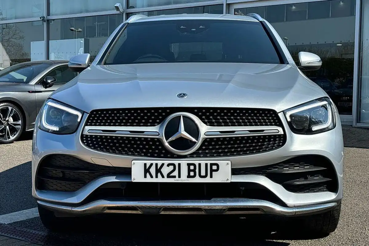 2021-mercedes-benz-glc-class-20d-glc220d-amg-line-premium-station-wagon-5d-1950cc-4matic-plus-big-10