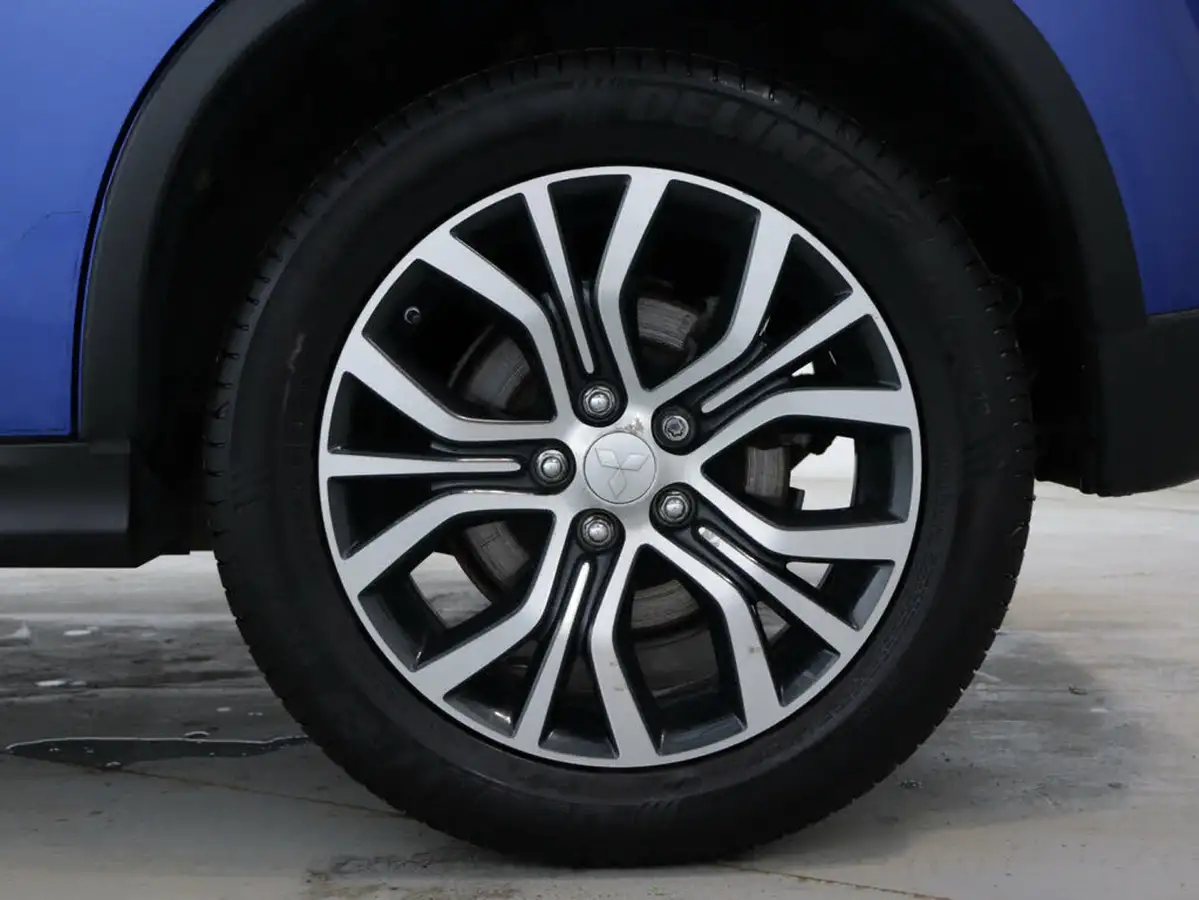 2017-mitsubishi-asx-22di-d-4-big-11