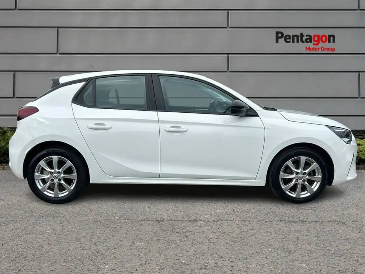 2022-vauxhall-corsa-12i-se-edition-big-10