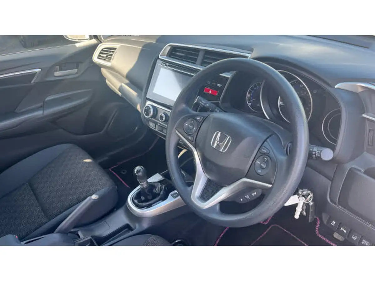 2016-honda-jazz-13-i-vtec-se-big-10