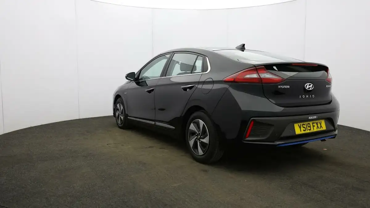 2019-hyundai-ioniq-16-gdi-premium-se-hybrid-big-35