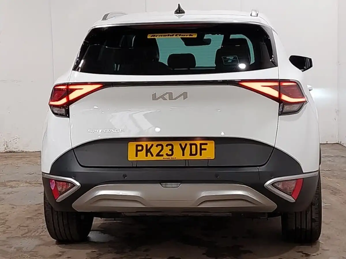 2023-kia-sportage-16-t-gdi-3-148bhp-big-14