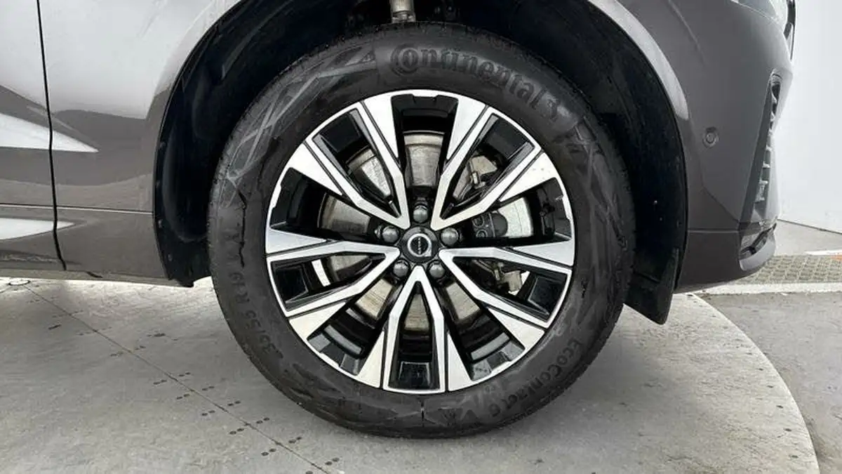 2024-volvo-xc60-20-b5-plus-big-4