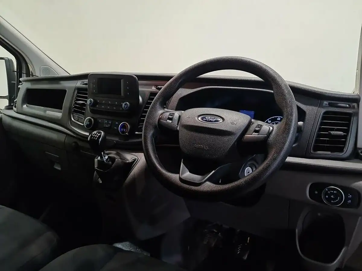 2023-ford-transit-custom-20tdci-300-l1h1-leader-105pseu6dt-panel-van-1997cc-big-3